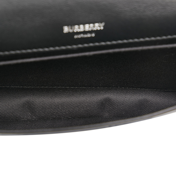 Pre-Loved Burberry Patent Kingdom Flap Crossbody - Picture 5 of 8